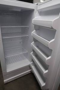 lot 18 image: FREEZER