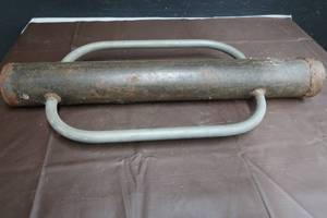 lot 38 image: VINTAGE POST POUNDER