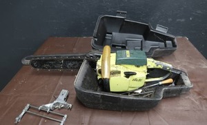 lot 42 image: GAS CHAINSAW