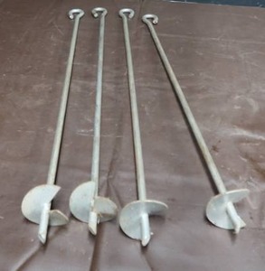 lot 51 image: YARD ANCHORS