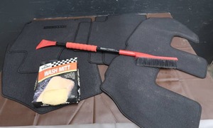 lot 53 image: CARTRUCK FLOOR MATS AND MORE