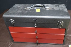 lot 58 image: SMALLER METAL TOOL BOX