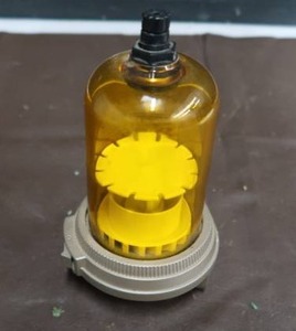 lot 60 image: SCHRADER BELLOW FILTER