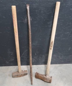 lot 74 image: TOOLS