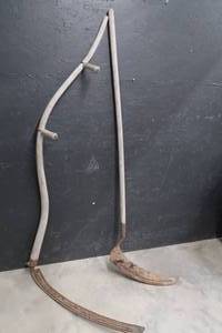 lot 77 image: VINTAGE SYTHES