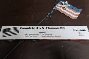 lot 92 image: U.S FLAGS