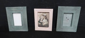 lot 132 image: PICTURE FRAMES