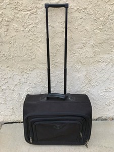 lot 45 image: Carry-On Rolling LuggageSuitcase