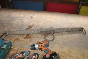 lot 1052 image: Vintage Yoke 40W