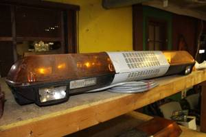 lot 1054 image: Federal Signal Corporation Street Hawk Light Bar Assembly 50Lx12Wx9H (new)