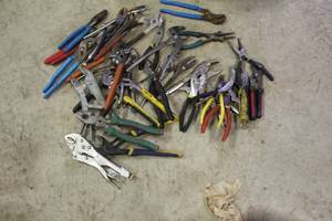 lot 1096 image: Hand Tools (in bucket)  with Pliers, Locking Pliers, Slip Lock Pliers, Needlenose Pliers