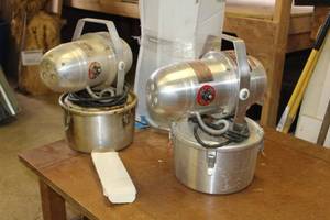 lot 1107 image: Lot of (2) Fogger Commander Tri-Jet Portable Fog Machines