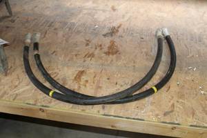 lot 1108 image: Lot of (2) Hydraulic Hoses