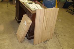lot 1154 image: Lot of (3) Wood Butcher Blocks