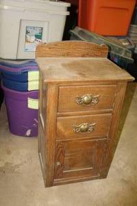 lot 1171 image: Wood Cabinet 2-drawer 1-door 16Wx13Dx28-12H