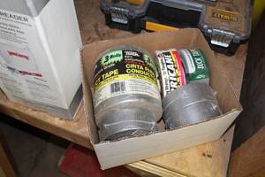 lot 1173 image: Lot of (8) Duct Tape Rolls (in packaging)