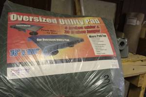 lot 1197 image: Oversize Utility Pad 100Lx78W (new)