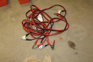 lot 1622 image: Lot of (2) Jumper Cables (new)