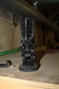 lot 1680 image: Hawaii Tiki Table Statue  8-12H