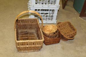 lot 1693 image: Lot of (8) Wicker Baskets