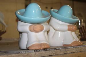 lot 1709 image: Lot of (2) Ceramic Amigos At Siesta Table Dcor 6H