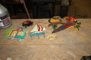 lot 1765 image: Lot of (5) Wall Dcor  with Parrot, Sailboat, Fish, Palm Tree, Seashell Fan