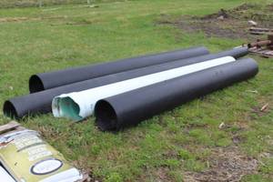 lot 1021 image: Lot of (4) PVC Pipe 13L
