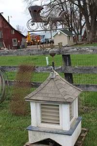 lot 1044 image: Horse Drawn Carriage Wind Vane Roof Cap 29Lx29Wx80H