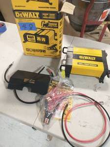 DEWALT 1000-Watt Portable Car Power Inverter with Triple USB Ports