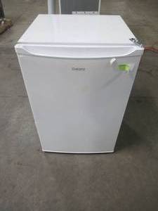lot 308 image: Galanz 3.1 cu. ft. Manual Defrost Residential Mini Compact Upright Freezer in White GLF31UWED