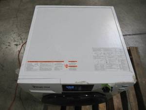 lot 338 image: Magic Chef 2.7 cu. ft. All in One Washer and Ventless Dryer Combo in White MCSCWD27W5