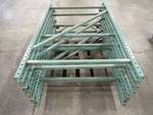lot 416 image: Pallet of 8 Cut Racking Uprights (Green), Approximate Dimensions 72 x 42 x 3in.