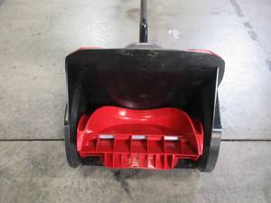lot 62 image: Toro 12 in. 60-Volt Battery Cordless Electric Snow Shovel 39909T