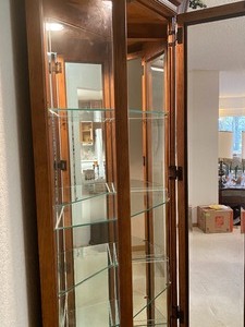 lot 45 image: Corner Curio Cabinet with Lighted Interior