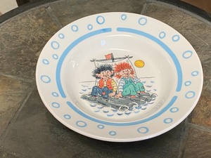 lot 38 image: Figgio Norway Adorable Bowl