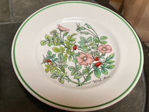 lot 29 image: Two Tiffany and Co Wild Flowers Small Plates