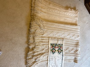 lot 92 image: Two Ivory  Knit Afghans & Embroidered Runner