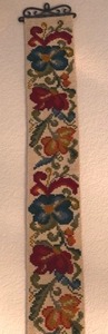 lot 71 image: Another Beautiful Vintage Bell Pull
