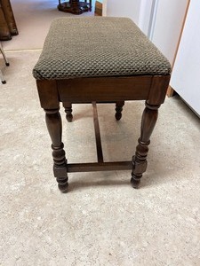 lot 120 image: Small Wooden Stool
