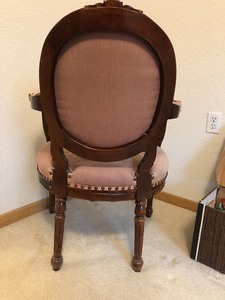 lot 73 image: Vintage Armchair