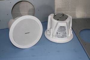 PAIR of Bose FreeSpace Free Space DS 16F Flush Mount Full Range High Performance Audio Speakers & Brackets