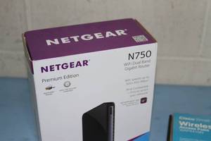 Cisco & Netgear Network and Wireless Items