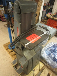 lot 513 image: ROCKWELL DELTA 6 VERTICAL BELT SANDER