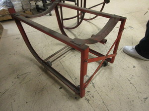 lot 542 image: 55 GALLON DRUM DOLLIES