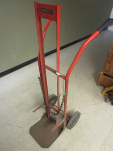 lot 546 image: WESCO UPRIGHT 2 WHEEL STEEL PAIL DOLLIE