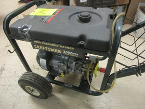 lot 553 image: CRAFTSMAN PRESSURE WASHER