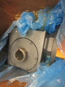 lot 639 image: HUB CITY WORM GEAR DRIVE - NEW