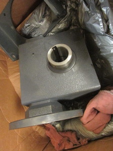 lot 642 image: HUB CITY WORM GEAR DRIVE - NEW