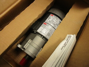 lot 644 image: DAYTON GEAR MOTOR 18 HP - NEW
