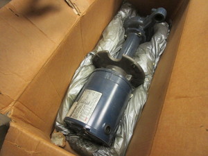 lot 647 image: GRAYMILLS COOLANT PUMP-NEW